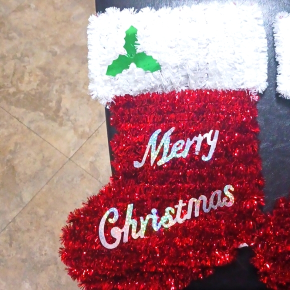 New Sparkling Christmas Decor - Picture 2 of 5